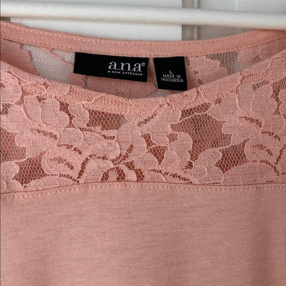 NWT a.n.a Peach Pink Lace Accent Long Sleeve Top Flowy large - Picture 2 of 5